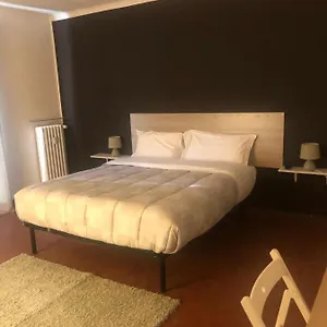 Konukevi Myroom Sui Portici, Bolonya